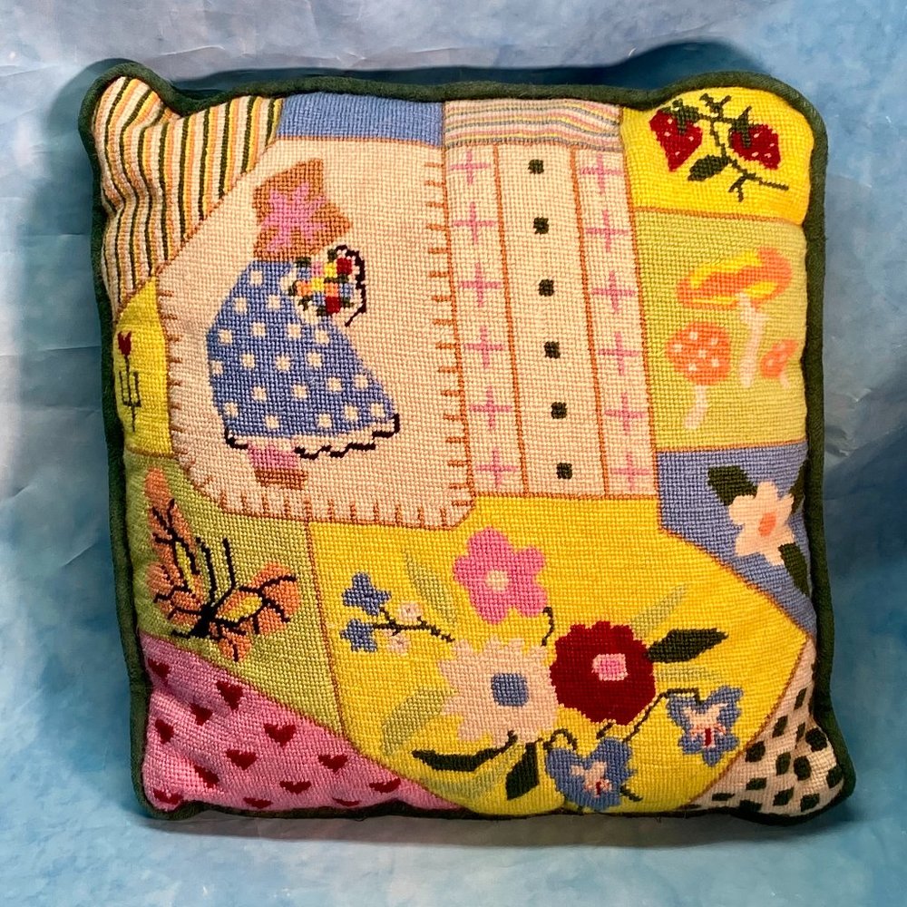 Vintage Handstiched Needlpoint Accent Pillow
